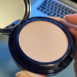 Estee lauder double wear stay in place Matte Power foundation- 2C3